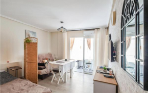 Stunning Apartment In Torrevieja